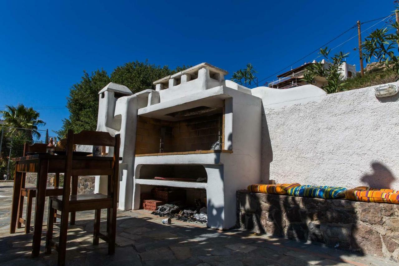 Villa Euphoria In Aegina, A' Marathonas Bay 外观 照片