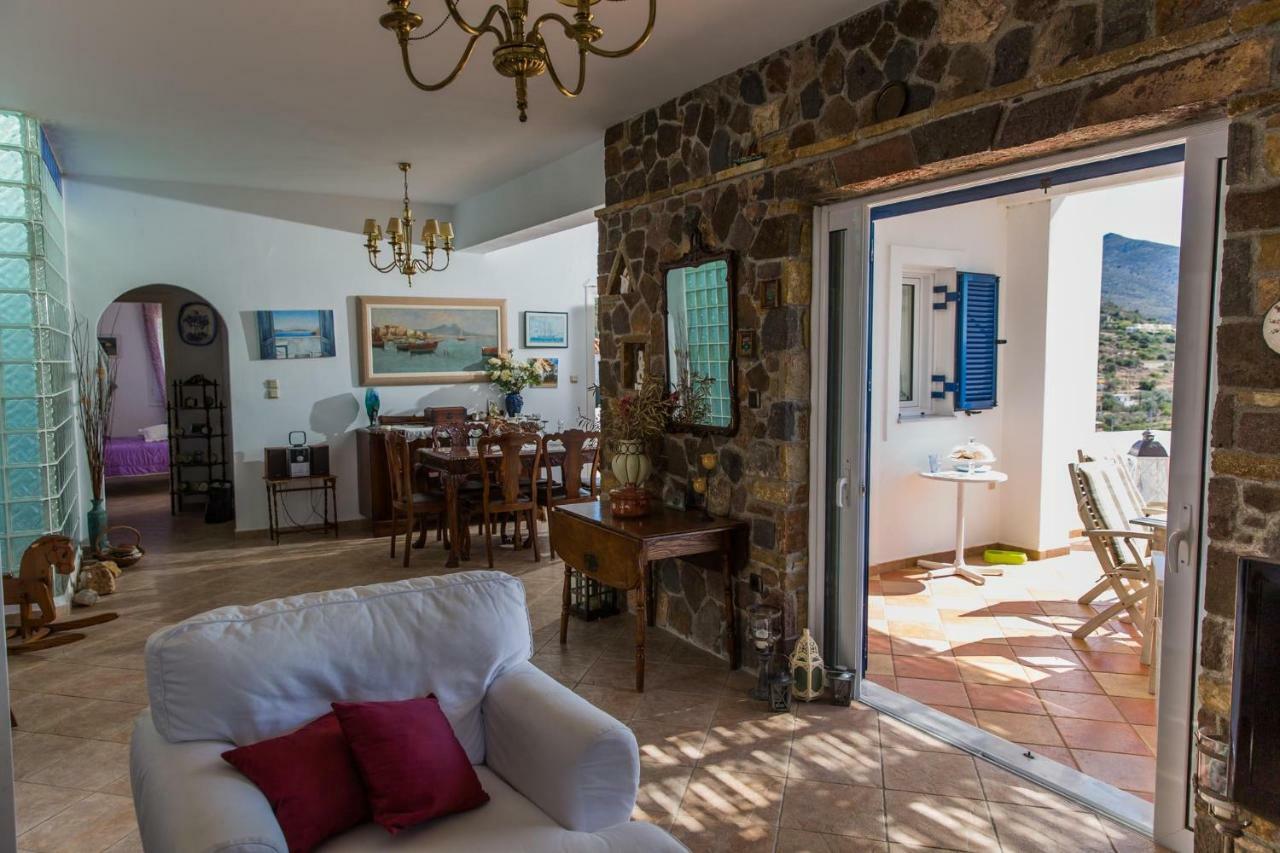 Villa Euphoria In Aegina, A' Marathonas Bay 外观 照片