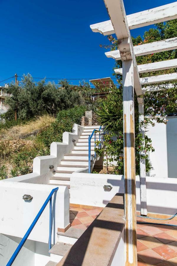 Villa Euphoria In Aegina, A' Marathonas Bay 外观 照片